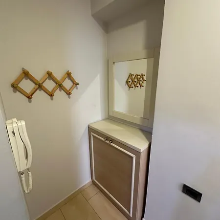 Apartment Viatirana By Shqiptrip Tirana