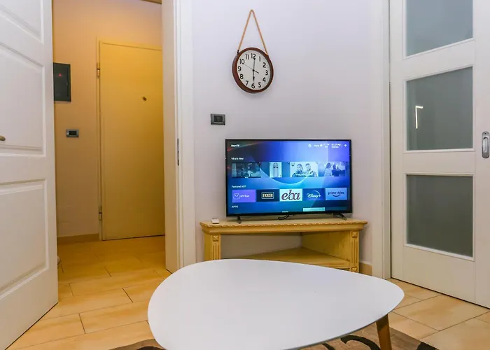 Apartment Viatirana By Shqiptrip Tirana