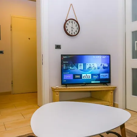 Apartment Viatirana By Shqiptrip Tirana